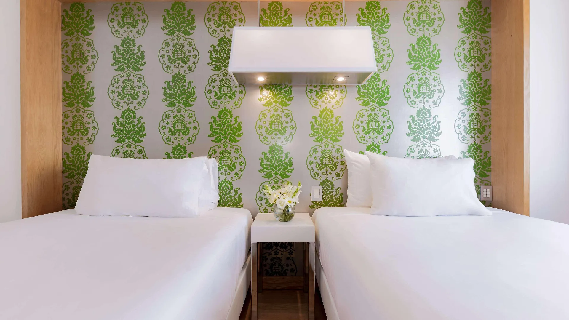 Nh Queretaro Hotel 4*,