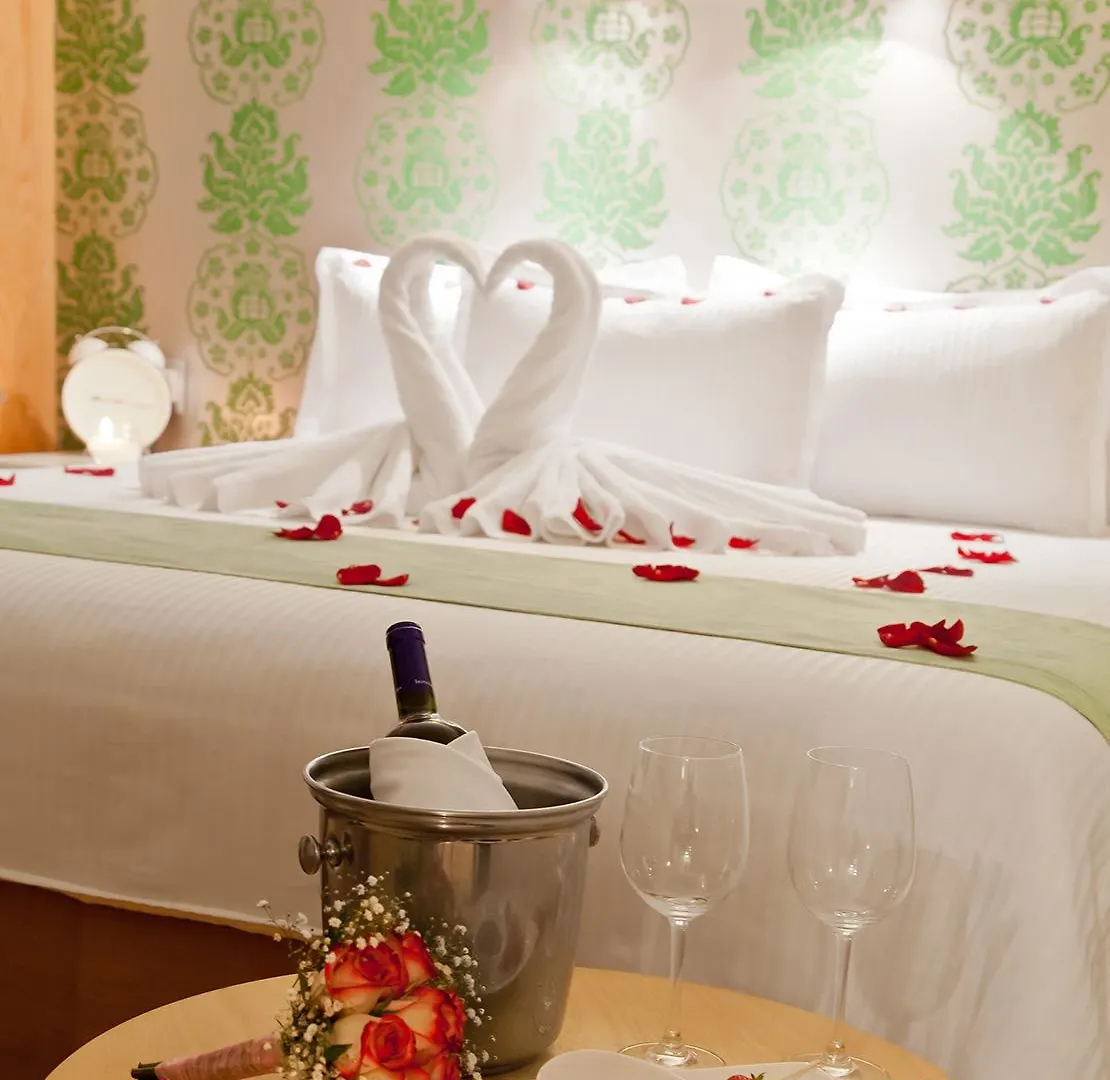 Nh Queretaro Hotel