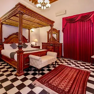 3* Hotel Senorial